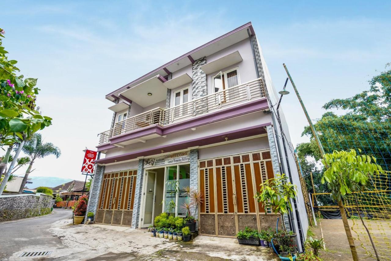 Super Oyo 90642 Lancar Homestay Syariah Tlekung Extérieur photo