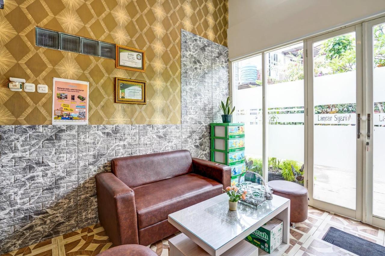 Super Oyo 90642 Lancar Homestay Syariah Tlekung Extérieur photo