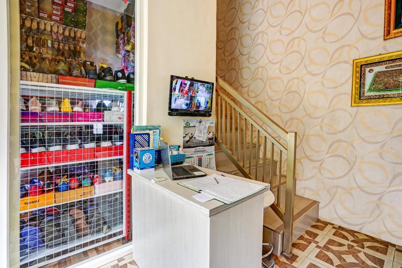 Super Oyo 90642 Lancar Homestay Syariah Tlekung Extérieur photo