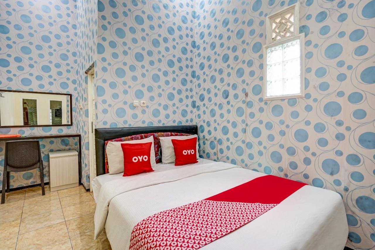 Super Oyo 90642 Lancar Homestay Syariah Tlekung Extérieur photo