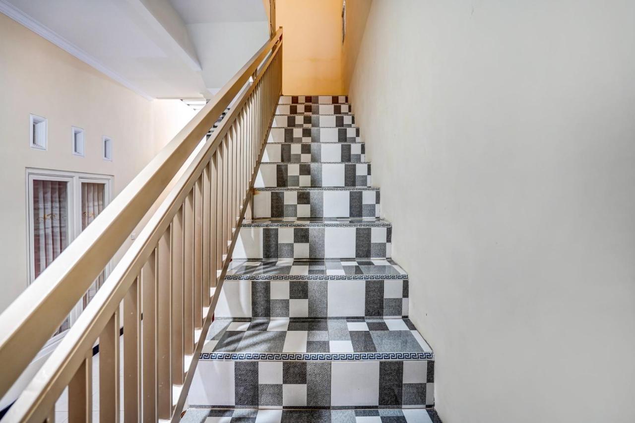 Super Oyo 90642 Lancar Homestay Syariah Tlekung Extérieur photo